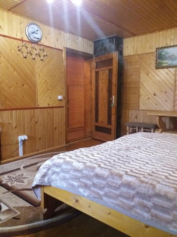 Bee House Hotel Bukovel Exterior photo