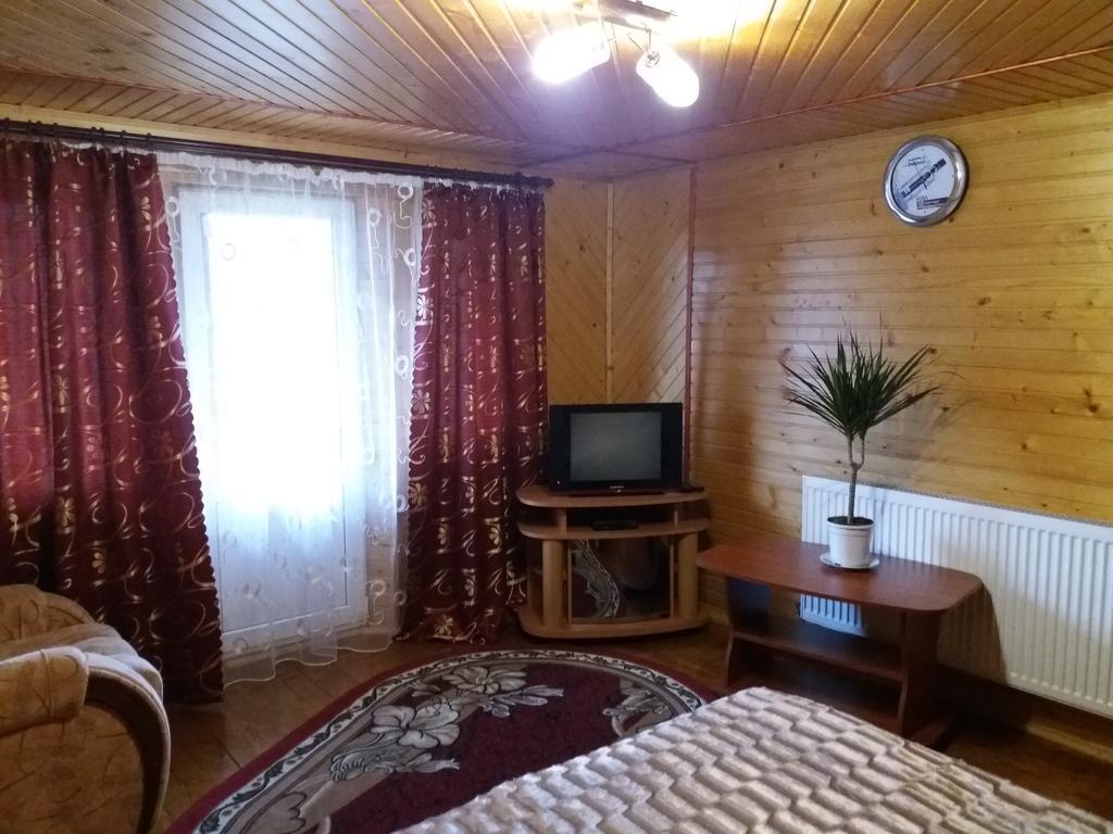Bee House Hotel Bukovel Exterior photo