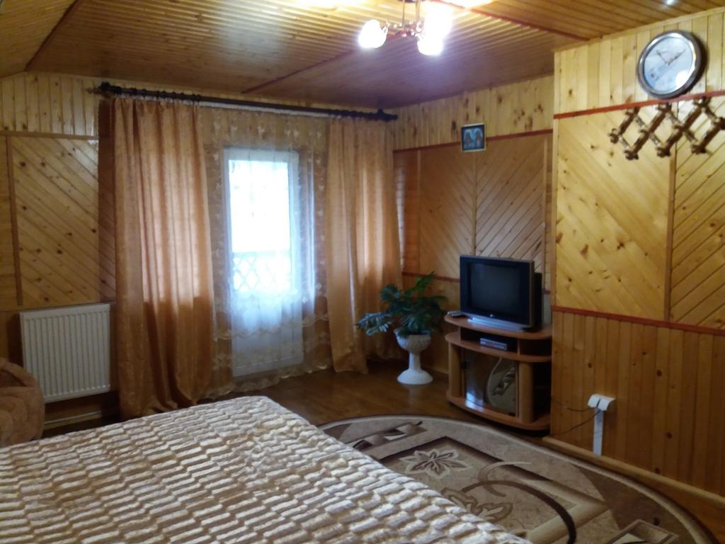 Bee House Hotel Bukovel Exterior photo