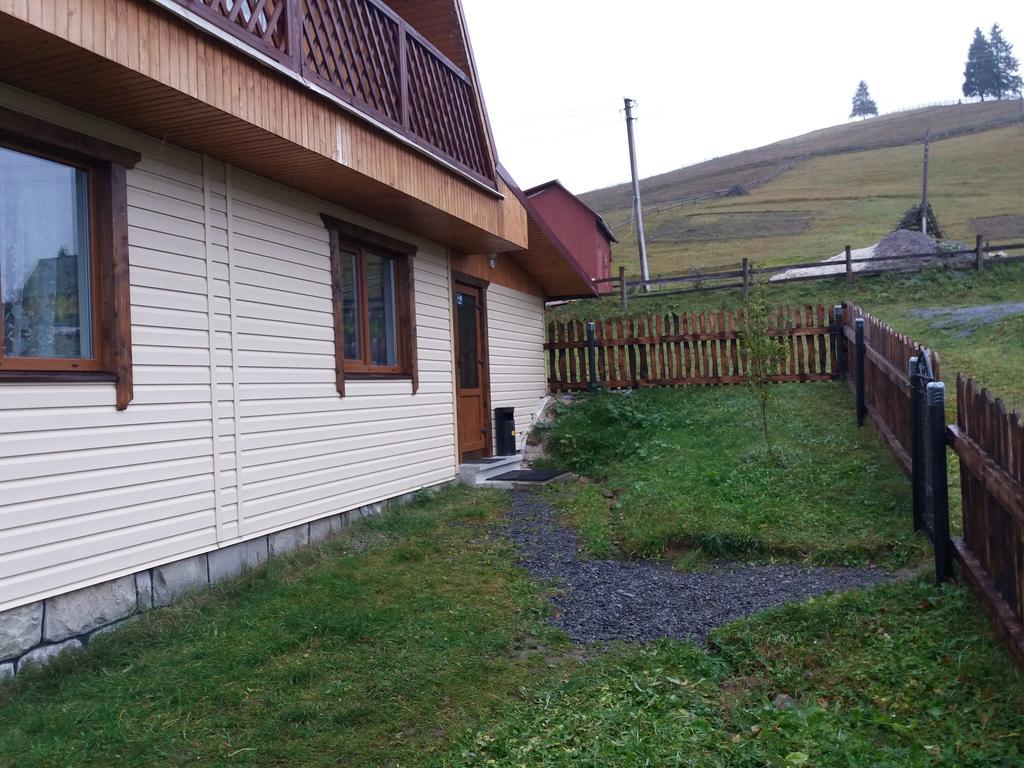 Bee House Hotel Bukovel Exterior photo